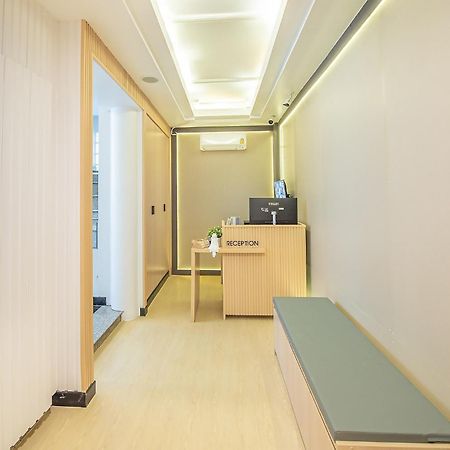 Thrive Hotel Бангкок Экстерьер фото