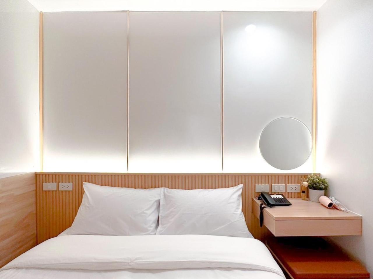 Thrive Hotel Бангкок Экстерьер фото