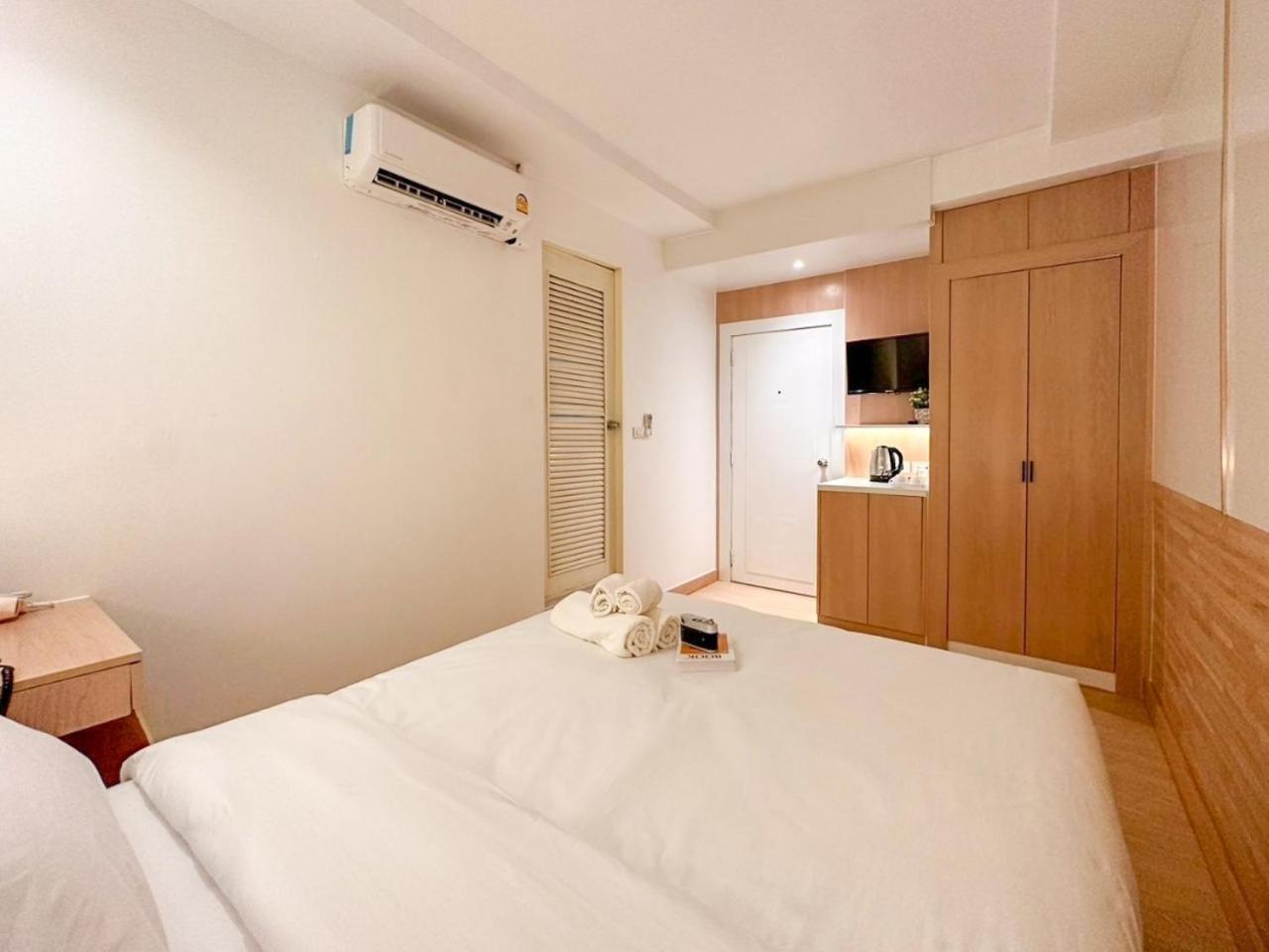 Thrive Hotel Бангкок Экстерьер фото