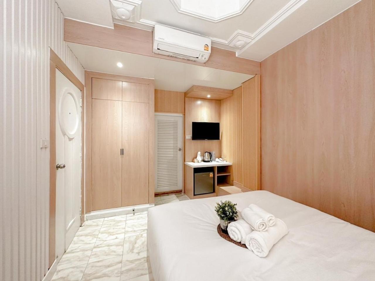 Thrive Hotel Бангкок Экстерьер фото