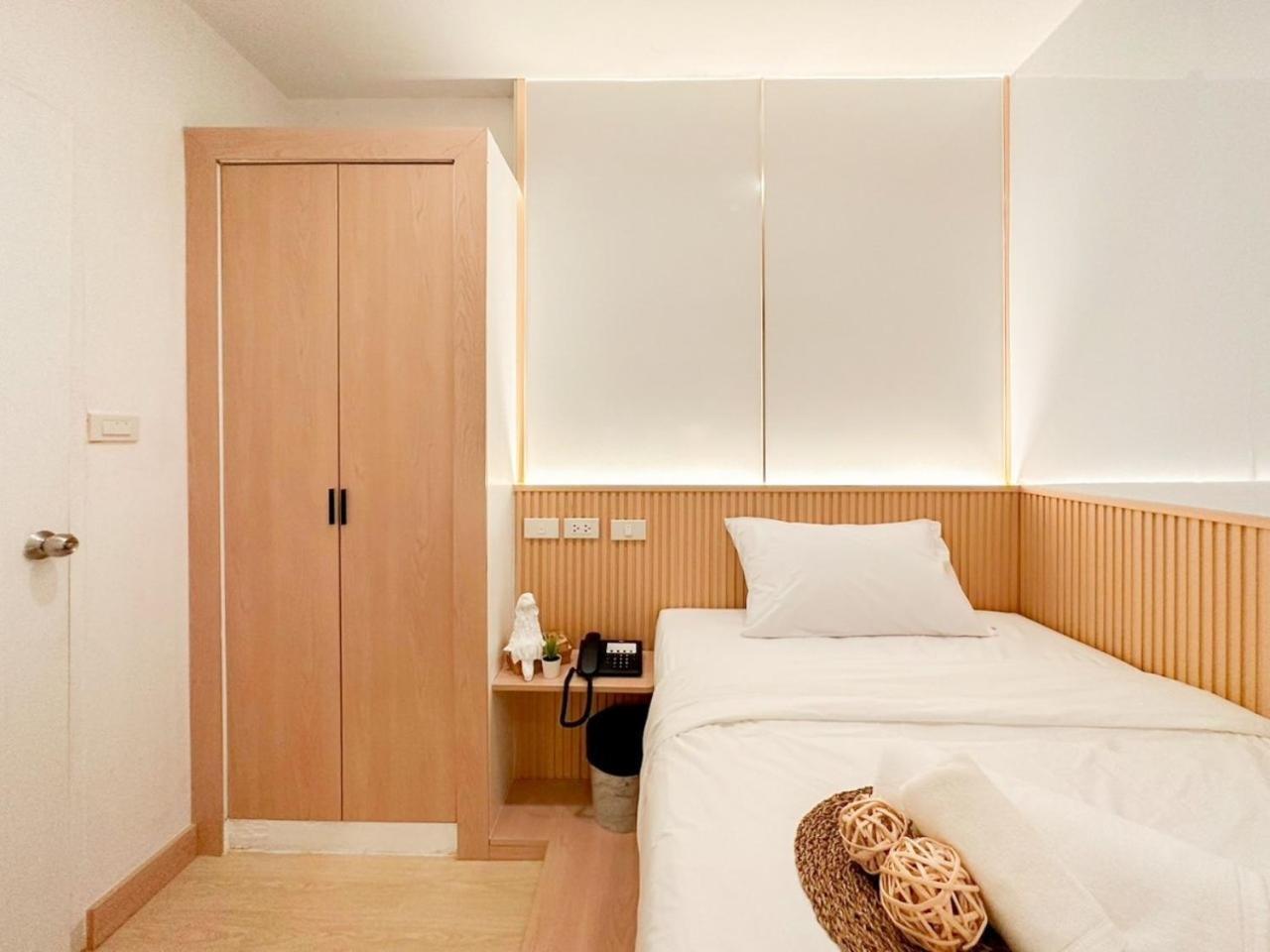 Thrive Hotel Бангкок Экстерьер фото