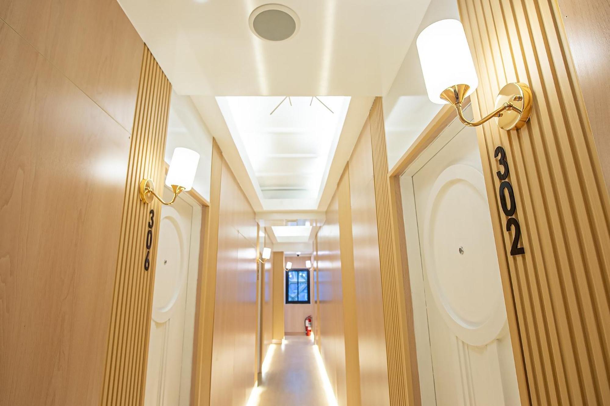 Thrive Hotel Бангкок Экстерьер фото