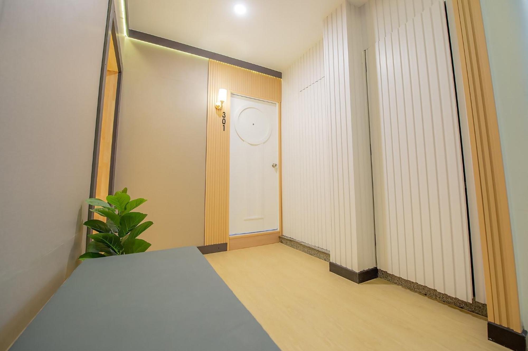 Thrive Hotel Бангкок Экстерьер фото